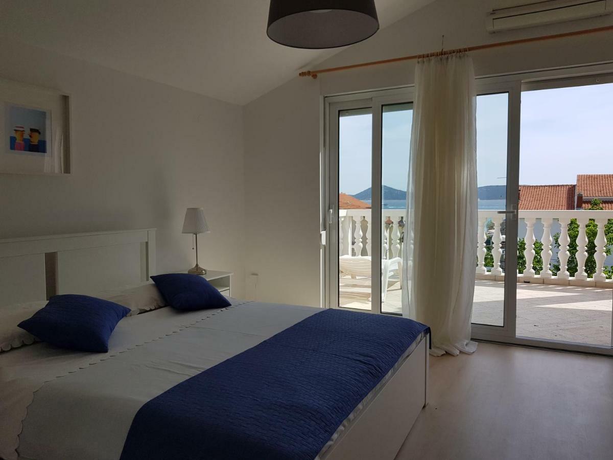 Apartmani Mira Vodice Exterior photo